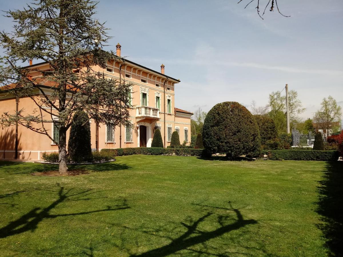 B&B Residence Il Ciliegio , Via Villa Superiore 93 Luzzara Suzzara Εξωτερικό φωτογραφία